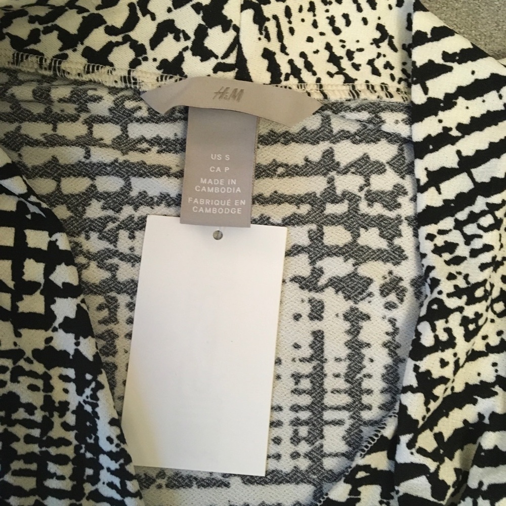 H&M Top - Picture 6 of 7